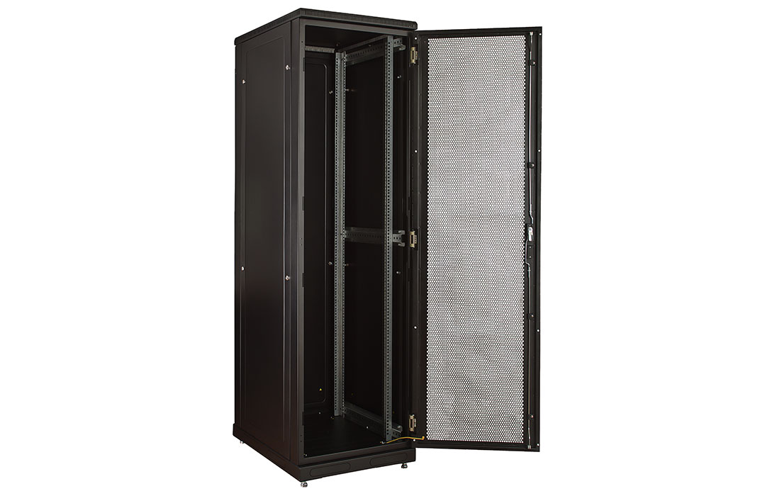 Шкаф телекоммуникационный напольный 19", 33U(600x600), ШТ-НП-М-33U-600-600-П-Ч, передняя дверь перфорация, черный ССД