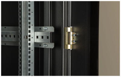 Шкаф телекоммуникационный напольный 19",18U(800x800), ШТ-НП-М-18U-800-800-С-Ч, передняя дверь стекло, черный ССД