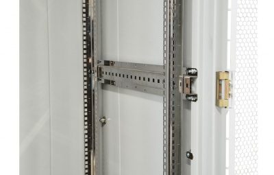 Шкаф телекоммуникационный напольный 19",33U(600x1000), ШТ-НП-33U-600-1000-П, передняя дверь перфорированная ССД